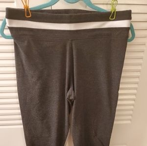 Victoria's Secret PINK Large Grey White Yoga Crop